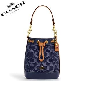 🔥NWT COACH Mini‎ Bucket Bag In Signature Denim